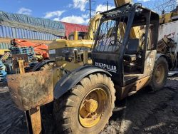 CAT TH 83 LIFT