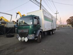 2016 PETERBUILT 220 BOX TRUCK