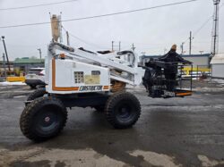 SCISSOR LIFT
